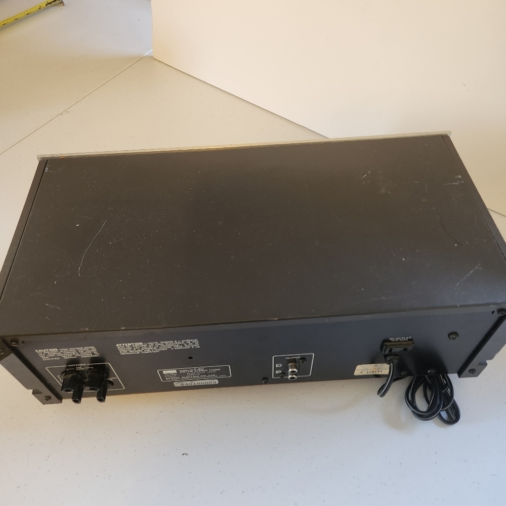 Vintage Sansui T-80 Digital Quartz Locked AM/FM Stereo Tuner Tested Working - Picture 3 of 5